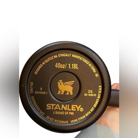 Stanley 40 oz Tumbler With Iconic logo Black and Gold - Picture 5 of 6